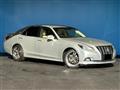 2016 Toyota Crown Hybrid