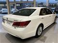 2016 Toyota Crown Hybrid