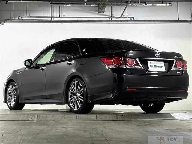 2016 Toyota Crown Hybrid