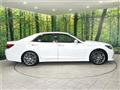 2016 Toyota Crown Hybrid