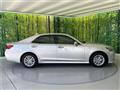 2017 Toyota Crown Hybrid