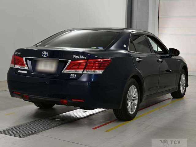 2018 Toyota Crown Hybrid