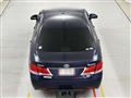 2018 Toyota Crown Hybrid