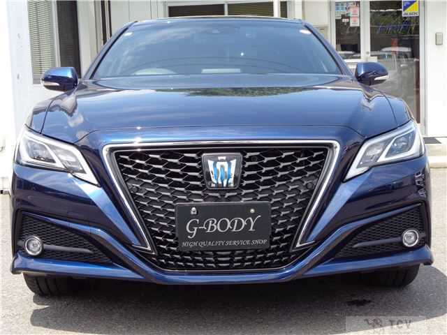 2019 Toyota Crown Hybrid