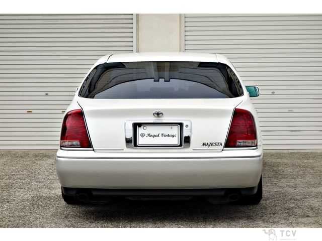 2003 Toyota Crown Majesta