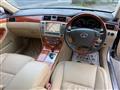 2004 Toyota Crown Majesta