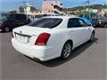 2011 Toyota Crown Majesta