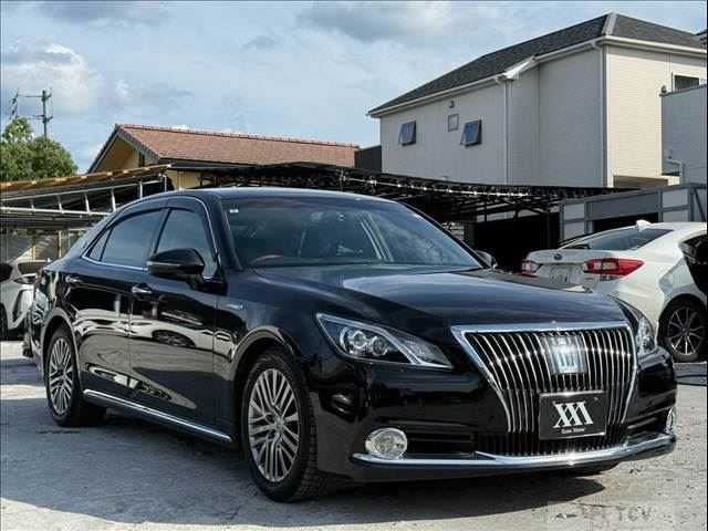2016 Toyota Crown Majesta