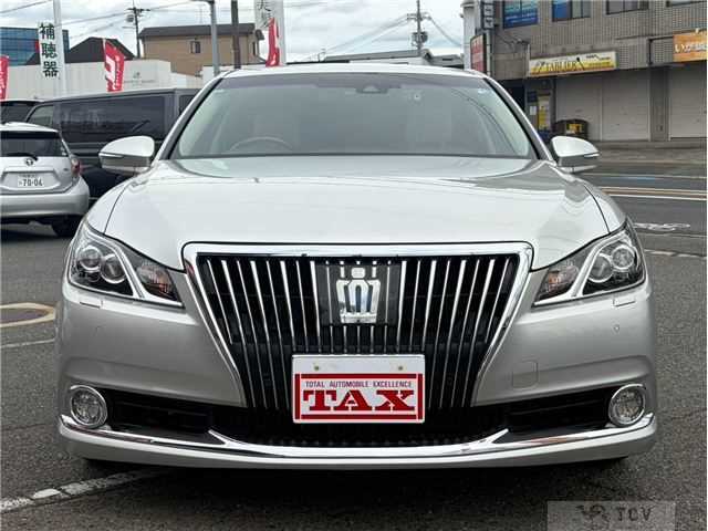 2016 Toyota Crown Majesta