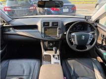 2010 Toyota Crown Sedan