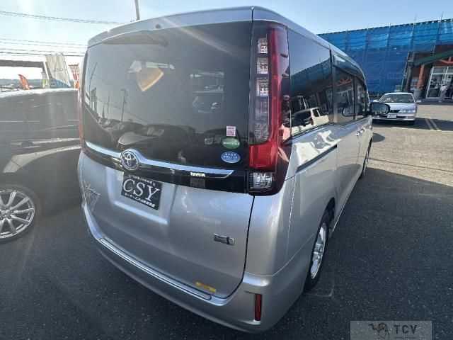 2015 Toyota Esquire