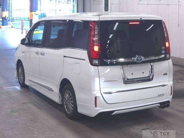 2015 Toyota Esquire