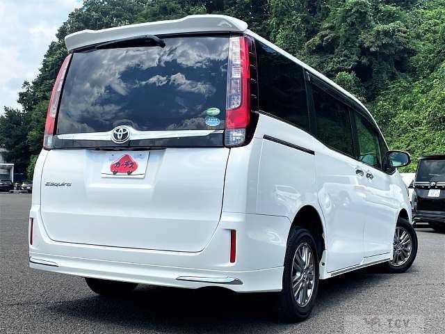 2015 Toyota Esquire