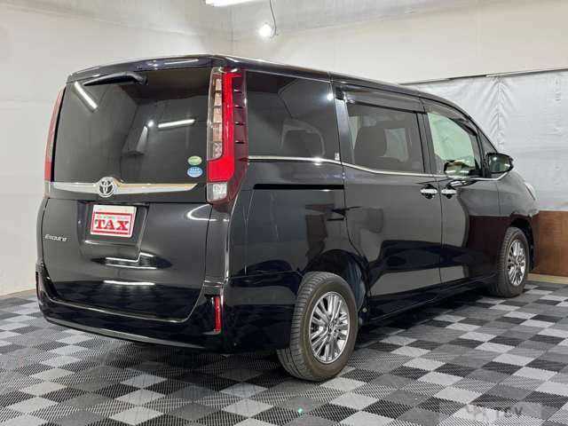 2015 Toyota Esquire