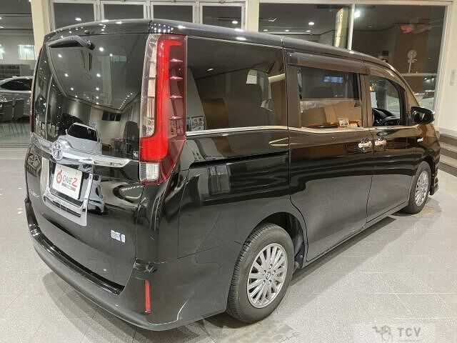 2015 Toyota Esquire