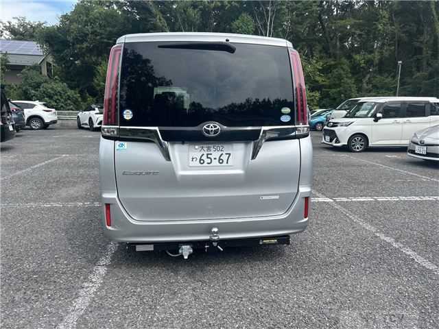 2017 Toyota Esquire