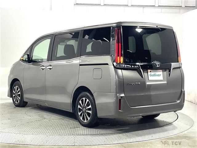 2017 Toyota Esquire