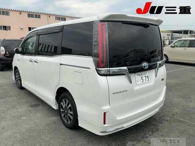 2017 Toyota Esquire