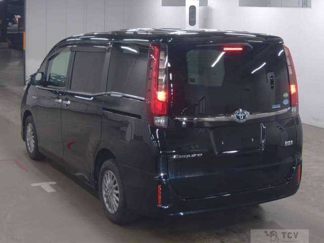 2017 Toyota Esquire