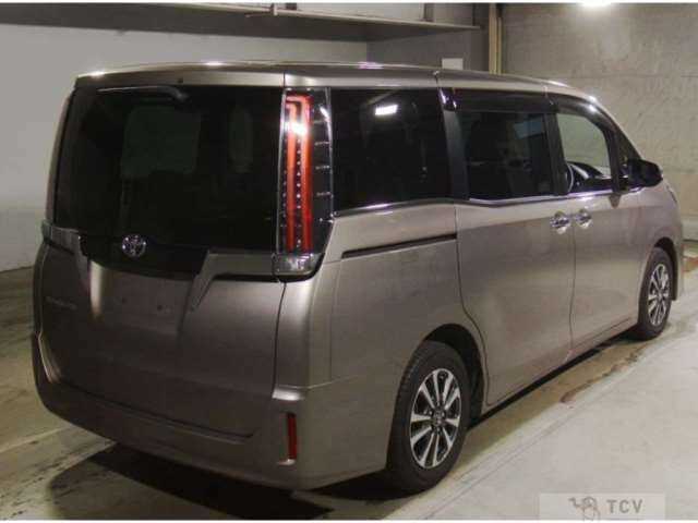 2017 Toyota Esquire