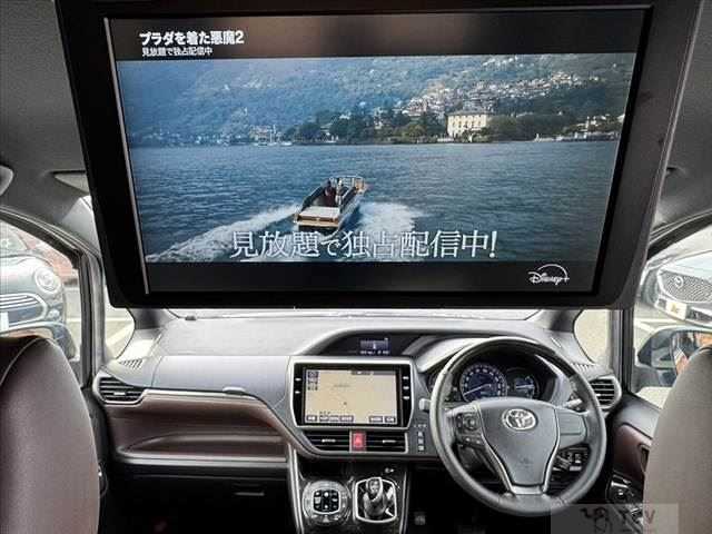 2017 Toyota Esquire