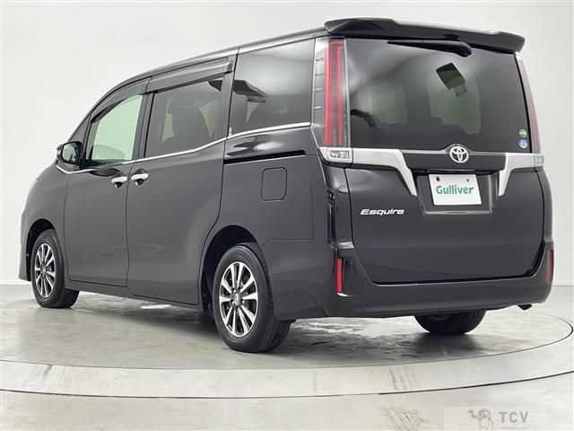 2017 Toyota Esquire