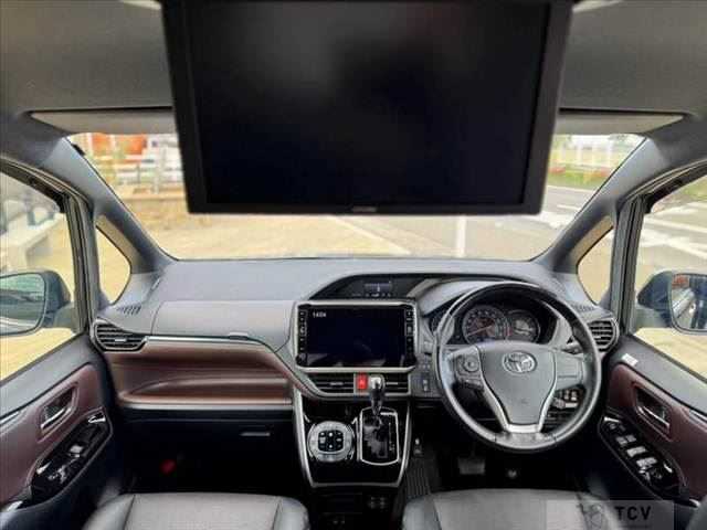 2017 Toyota Esquire