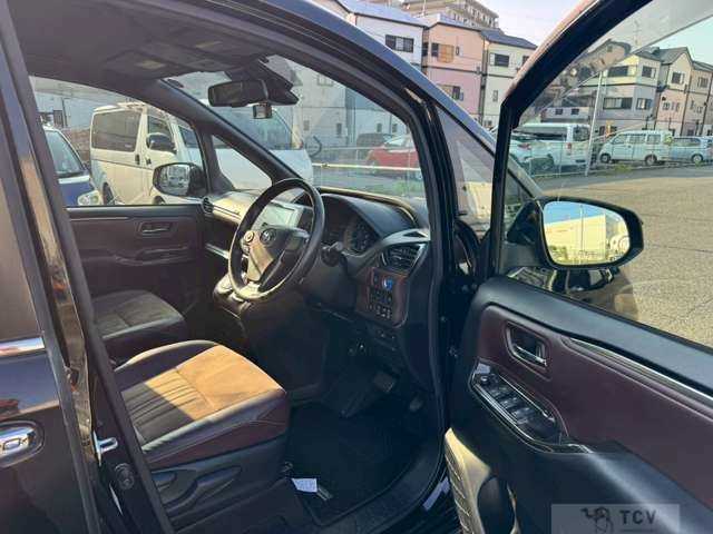 2017 Toyota Esquire