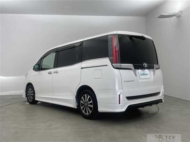 2018 Toyota Esquire