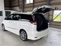 2016 Toyota Estima