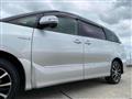 2013 Toyota Estima Hybrid