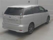 2015 Toyota Estima Hybrid