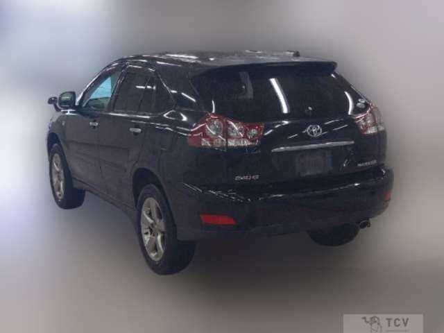 2004 Toyota Harrier