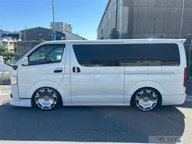 2012 Toyota Hiace