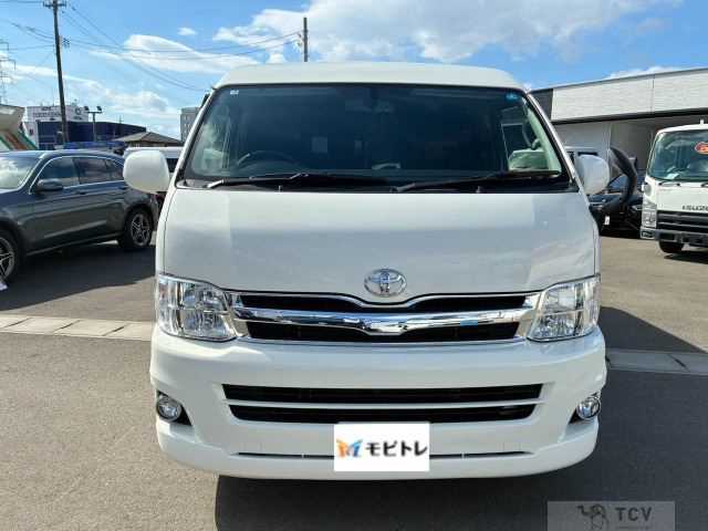 2013 Toyota Hiace