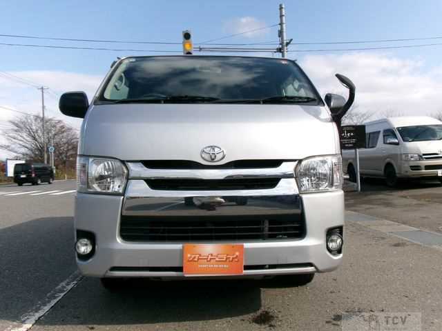 2014 Toyota Hiace