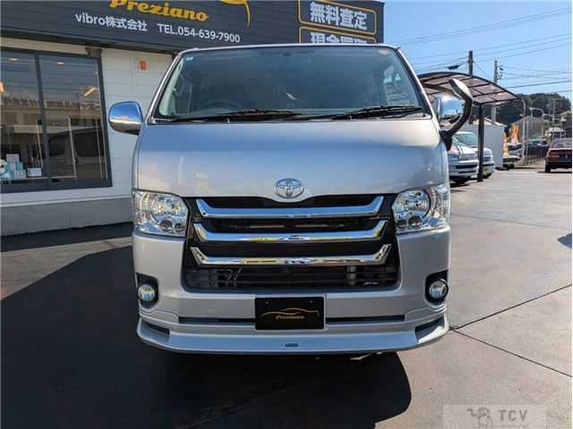 2015 Toyota Hiace