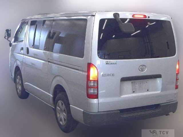 2005 Toyota Hiace Van