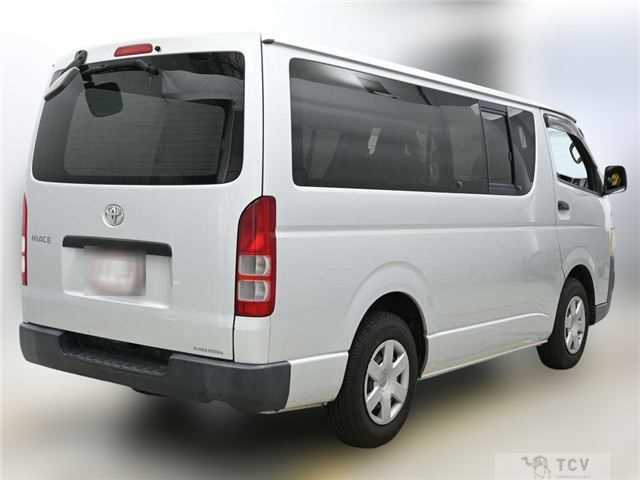 2006 Toyota Hiace Van