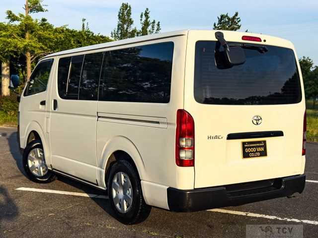 2010 Toyota Hiace Van