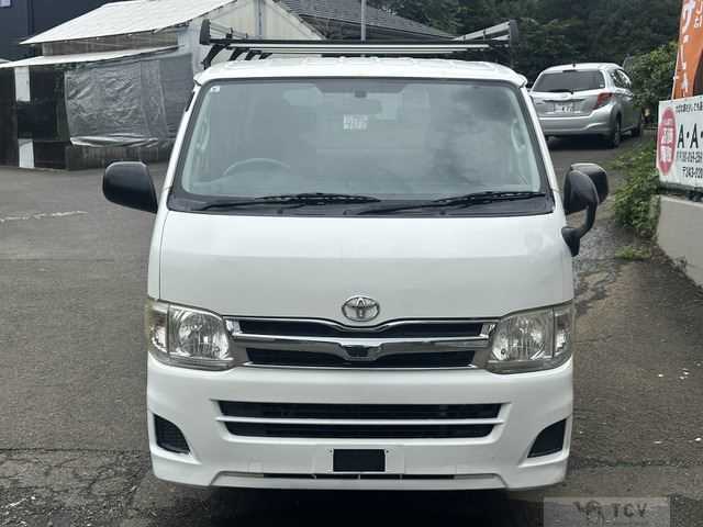 2011 Toyota Hiace Van