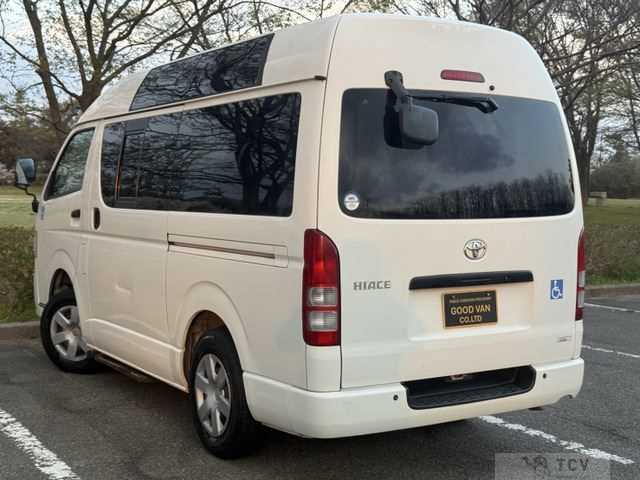 2011 Toyota Hiace Van