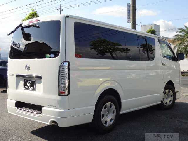 2011 Toyota Hiace Van
