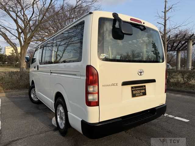2011 Toyota Hiace Van