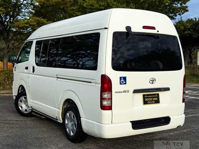 2011 Toyota Hiace Van