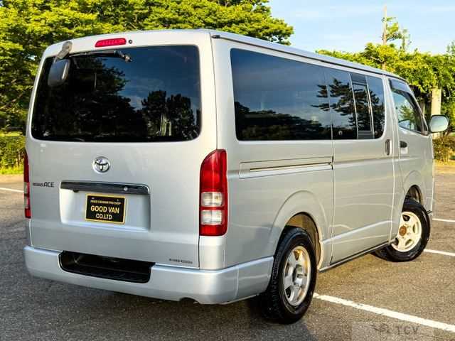 2012 Toyota Hiace Van