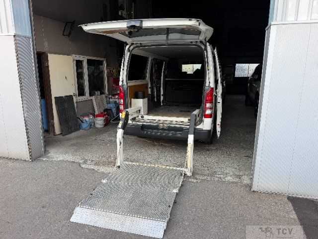 2013 Toyota Hiace Van