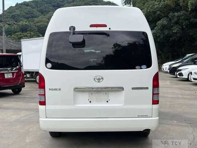 2006 Toyota Hiace Wagon