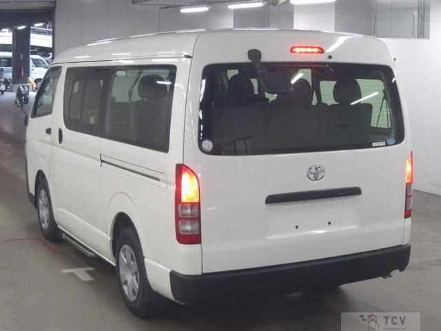 2015 Toyota Hiace Wagon