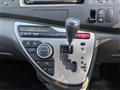 2007 Toyota Isis